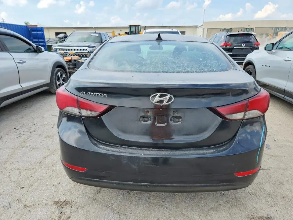 2014 HYUNDAI ELANTRA SE  