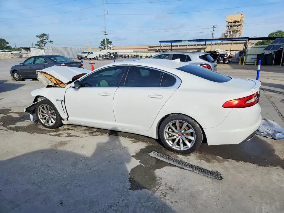2014 JAGUAR XF   
