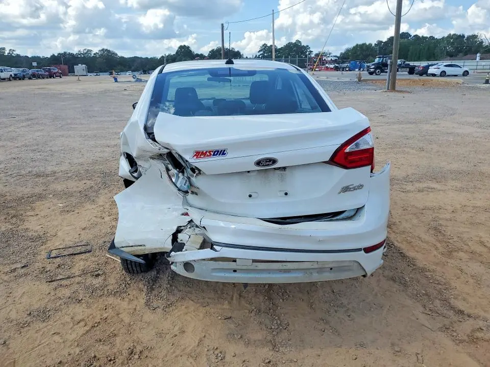 2018 FORD FIESTA SE  