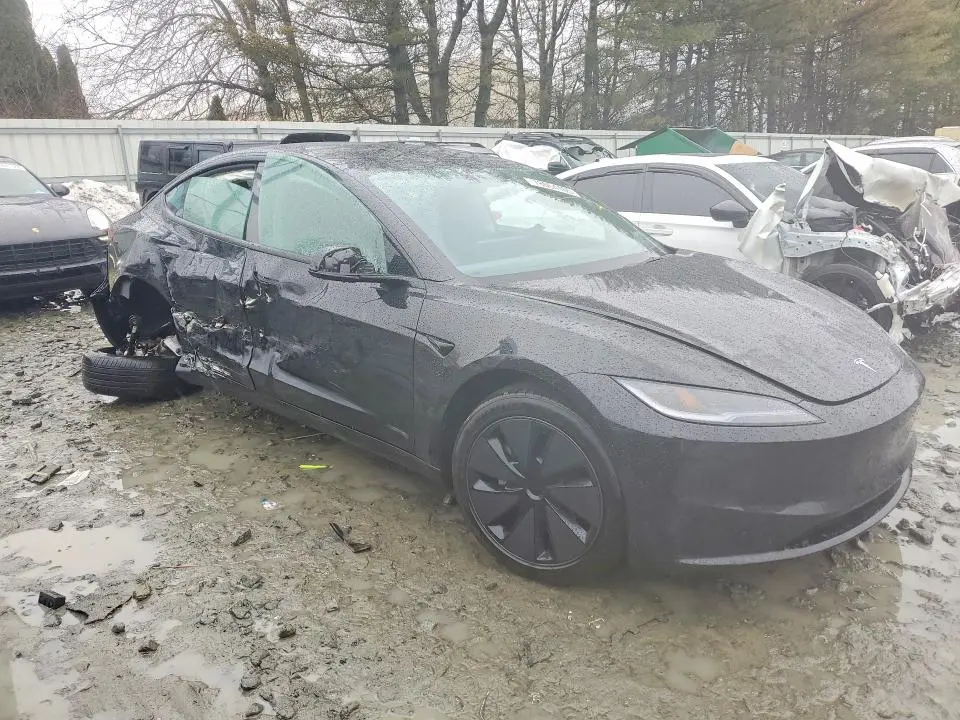 2025 TESLA MODEL 3   