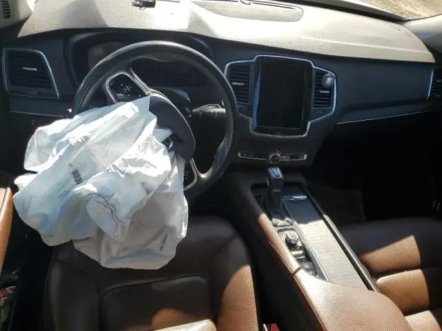2020 VOLVO XC90 T6 MOMENTUM  