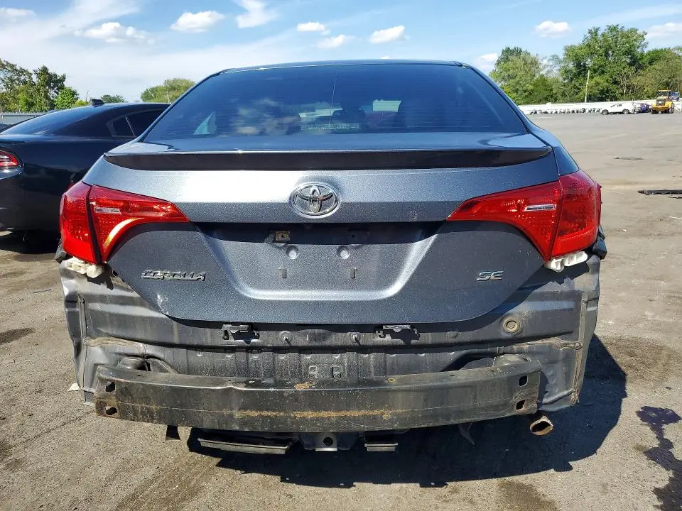 2018 TOYOTA COROLLA SE  