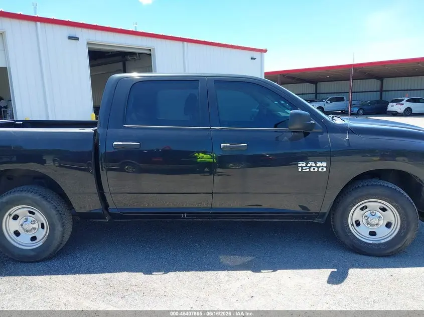 2017 RAM 1500 TRADESMAN  4X4 5'7 BOX