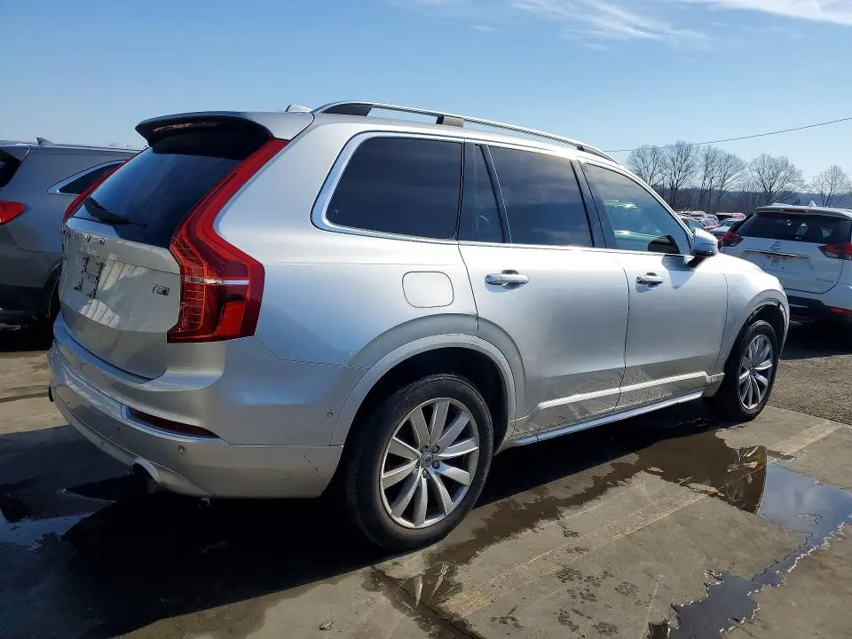 2018 VOLVO XC90 T5  
