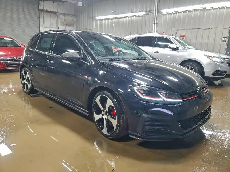 2018 VOLKSWAGEN GTI S/SE  
