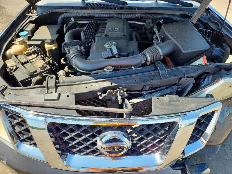2011 NISSAN PATHFINDER S  