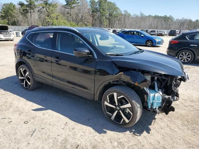 2022 NISSAN ROGUE SPORT SL