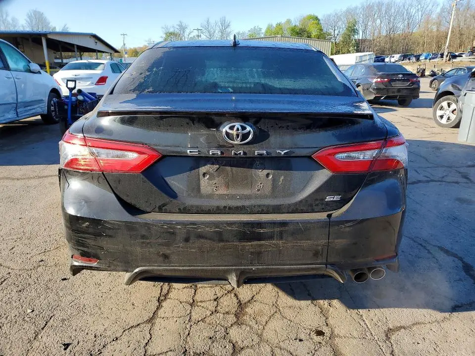2019 TOYOTA CAMRY SE  