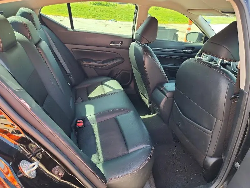 2022 NISSAN ALTIMA SR  