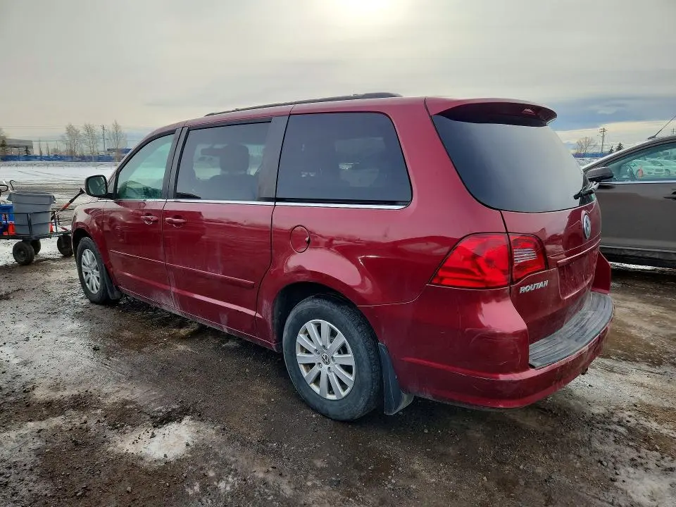 2011 VOLKSWAGEN ROUTAN SE  