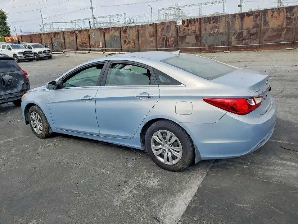 2013 HYUNDAI SONATA GLS  