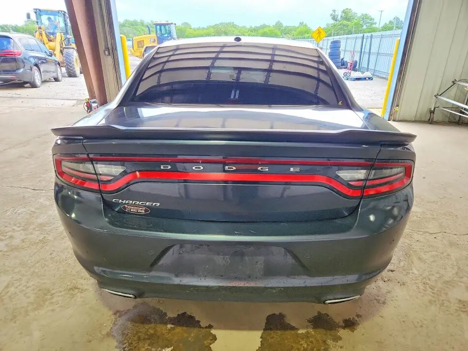 2017 DODGE CHARGER SE  