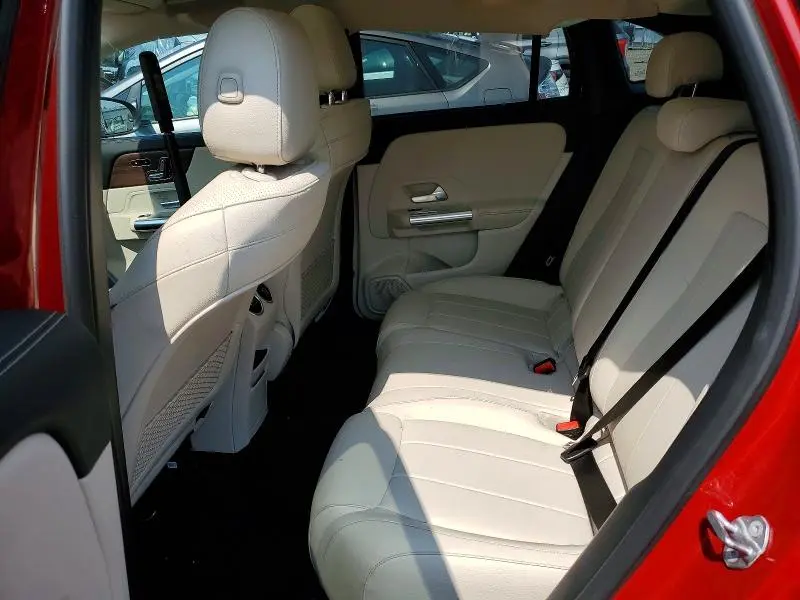 2021 MERCEDES-BENZ GLA 250 4MATIC  