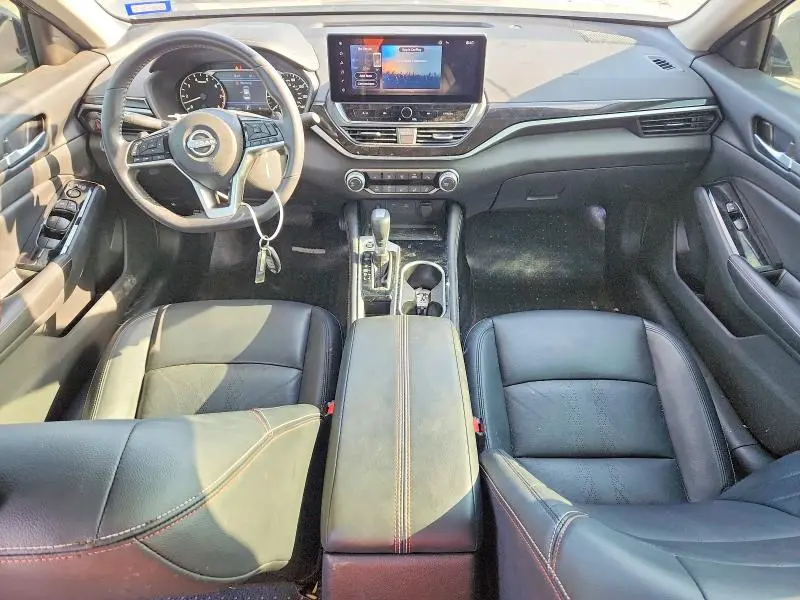 2024 NISSAN ALTIMA SR  