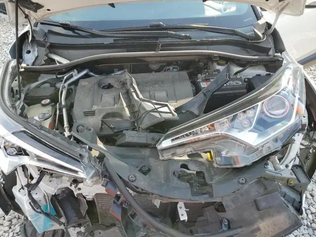 2019 TOYOTA C-HR XLE