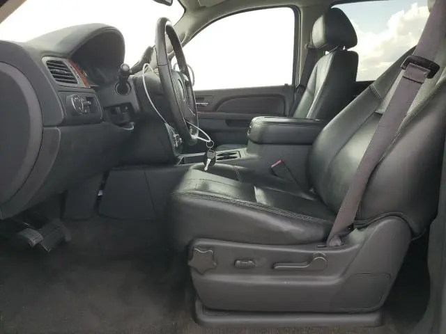 2013 GMC YUKON XL C1500 SLT  