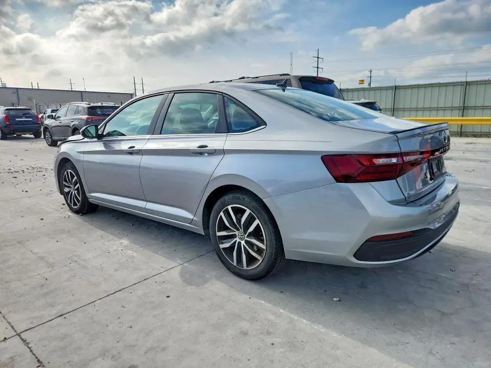2025 VOLKSWAGEN JETTA SE  
