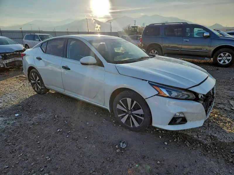 2019 NISSAN ALTIMA SV  