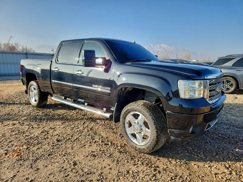 2012 GMC SIERRA K2500 DENALI  