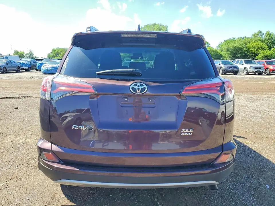 2017 TOYOTA RAV4 XLE  