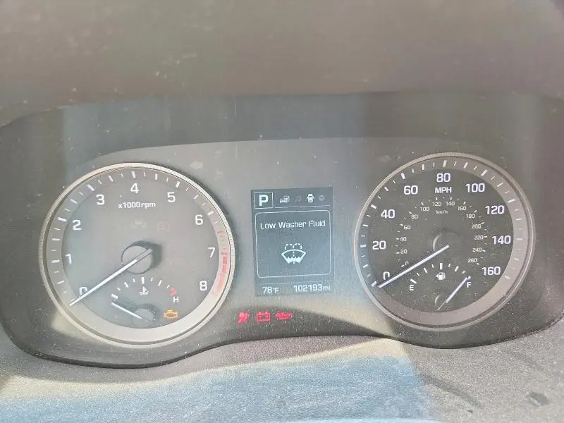 2016 HYUNDAI TUCSON SE  