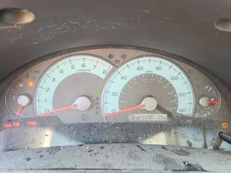 2010 TOYOTA CAMRY SE  