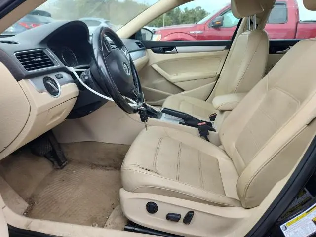 2012 VOLKSWAGEN PASSAT SE