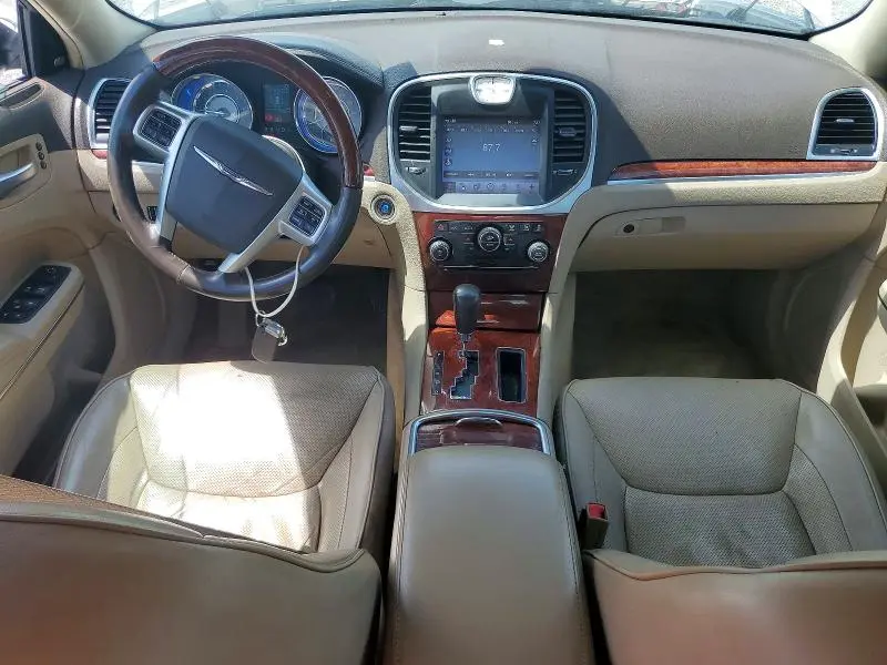 2011 CHRYSLER 300C   
