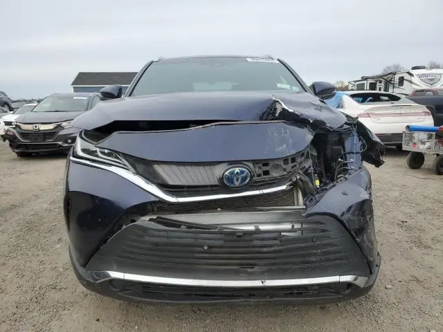 2021 TOYOTA VENZA LE  