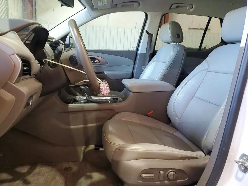 2018 CHEVROLET TRAVERSE LT  
