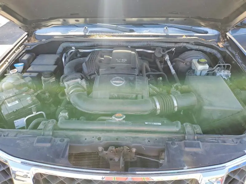 2011 NISSAN PATHFINDER S  