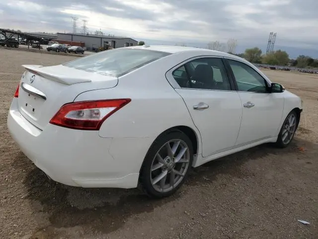 2011 NISSAN MAXIMA S  