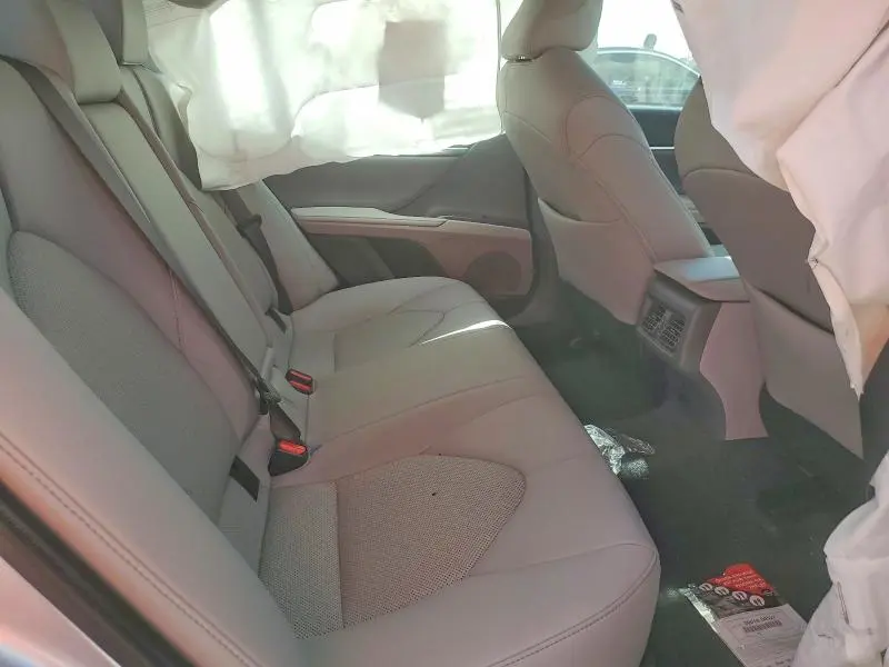 2023 TOYOTA CAMRY XLE  
