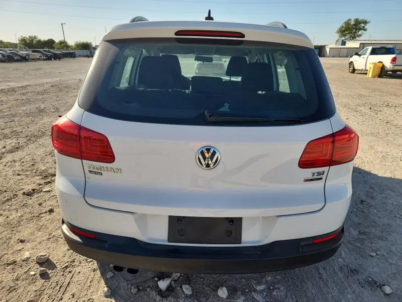2017 VOLKSWAGEN TIGUAN S  