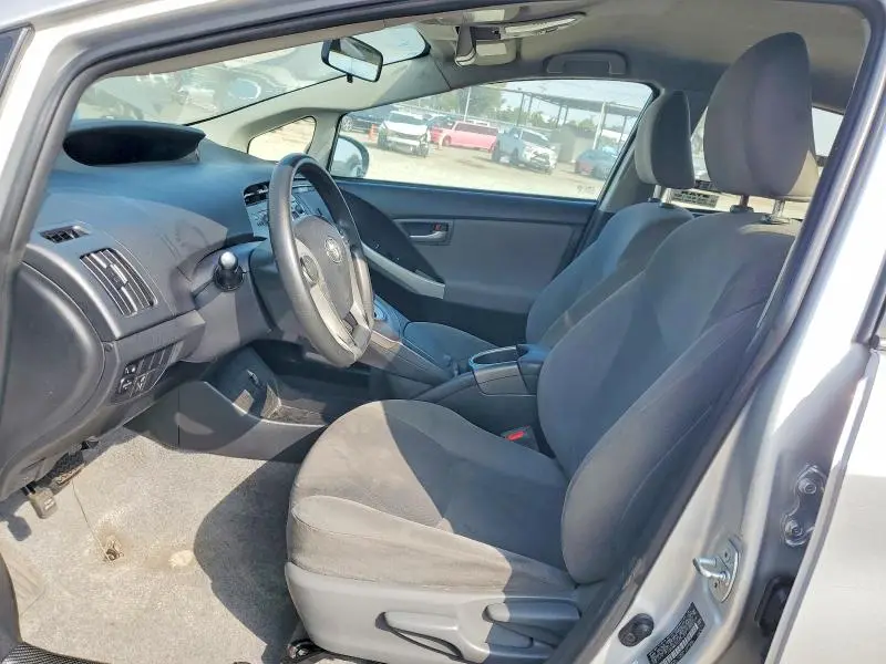 2015 TOYOTA PRIUS THREE  