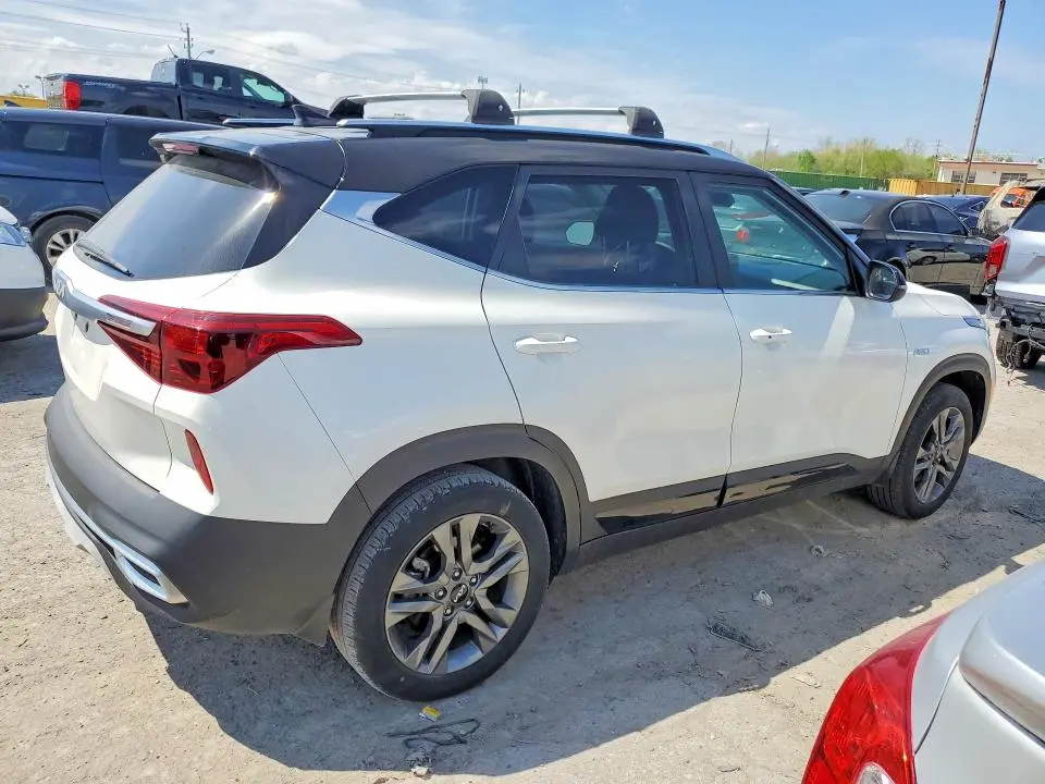 2022 KIA SELTOS S  
