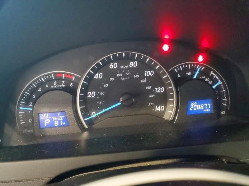 2012 TOYOTA CAMRY LE  