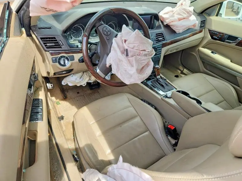 2011 MERCEDES-BENZ E 350  