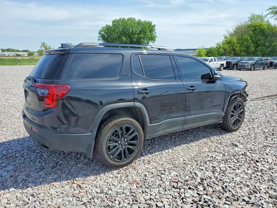2022 GMC ACADIA SLT  