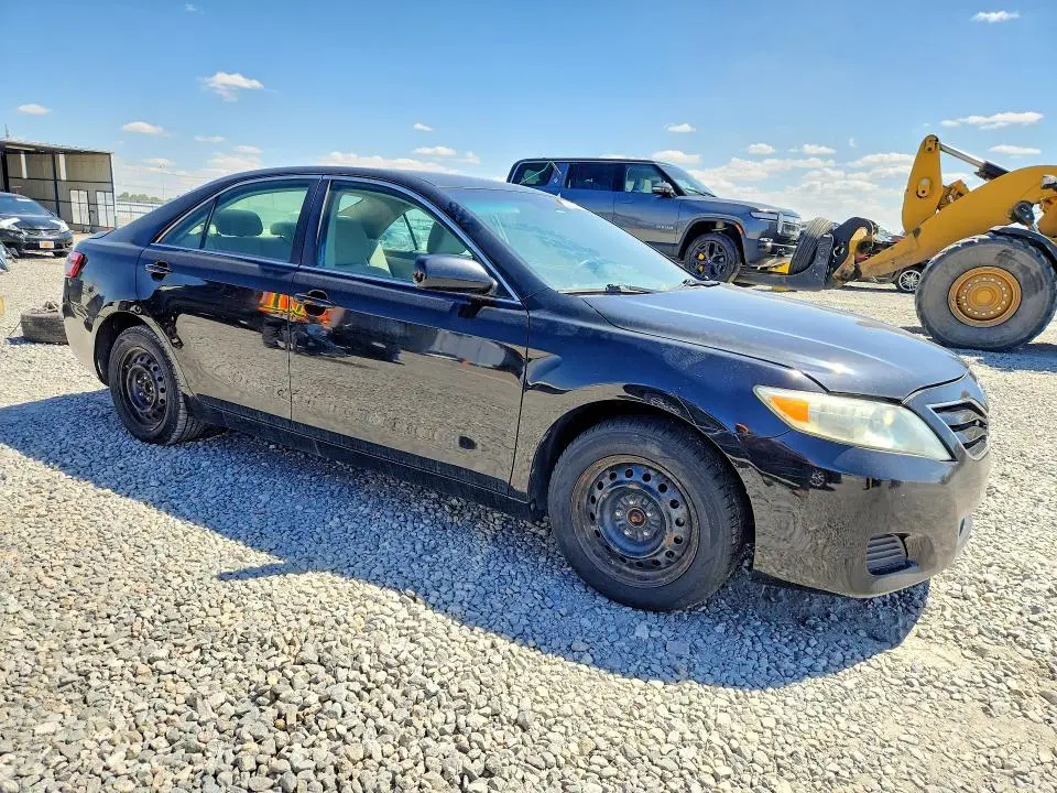 2010 TOYOTA CAMRY LE  