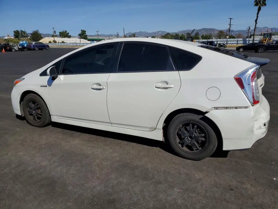 2014 TOYOTA PRIUS TWO  