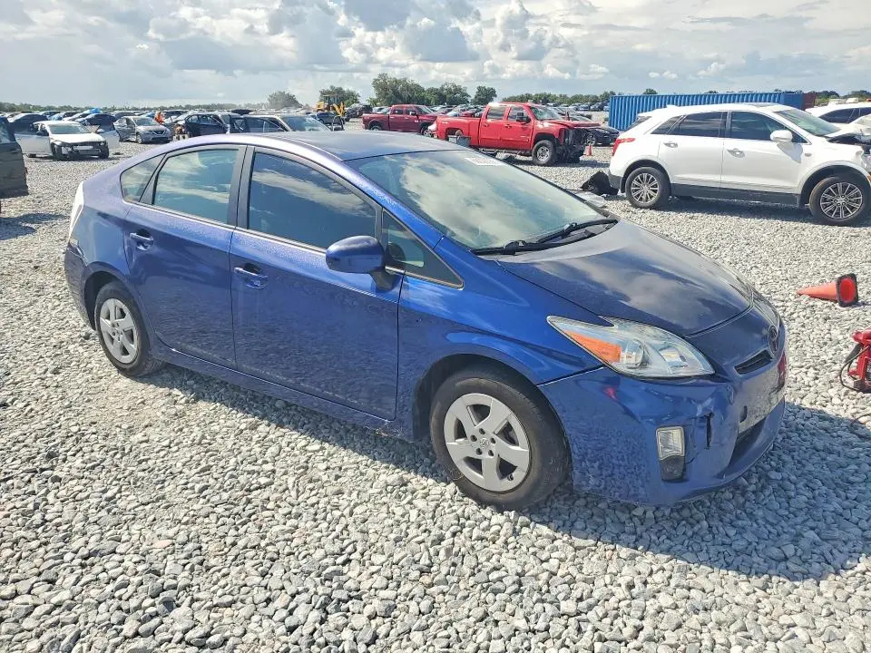 2011 TOYOTA PRIUS TWO  