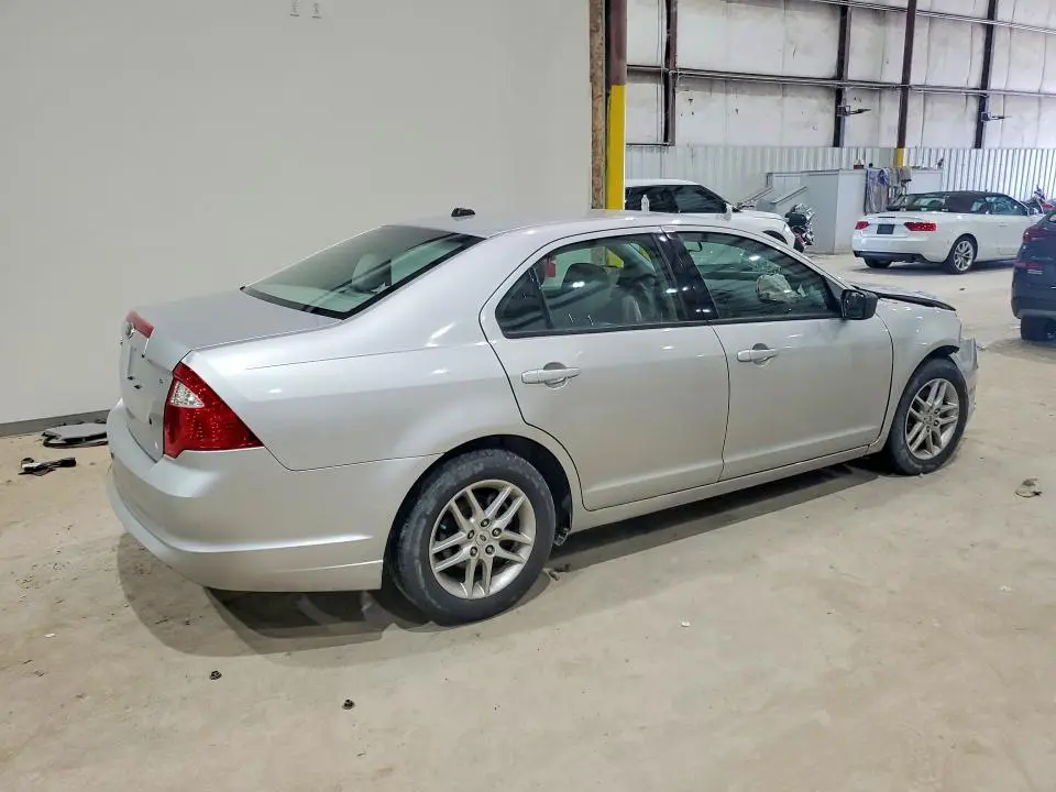 2011 FORD FUSION S  