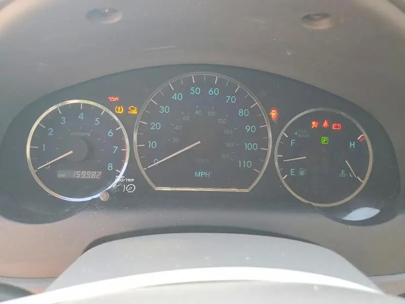 2010 TOYOTA SIENNA LE 8-PASSENGER  
