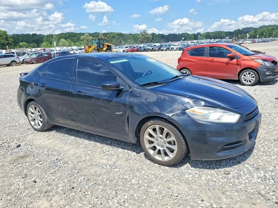 2013 DODGE DART SXT  