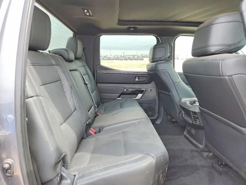 2025 TOYOTA TUNDRA CREWMAX LIMITED  