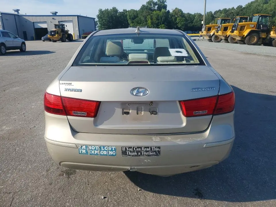 2010 HYUNDAI SONATA GLS  