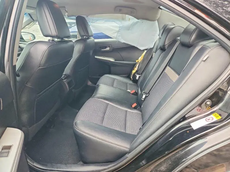 2014 TOYOTA CAMRY SE  