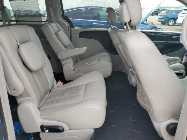 2016 CHRYSLER TOWN & COUNTRY TOURING  