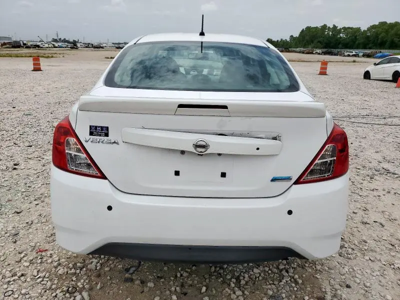 2016 NISSAN VERSA S  